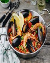 Вкусные устрицы с креветками