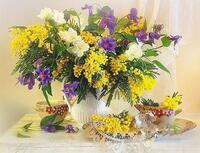 Без бренда «Букет из мимозы и колокольчиков в вазе» в Барнауле  в интернет-магазине  Без бренда «Букет из мимозы и колокольчиков в вазе» в Барнауле